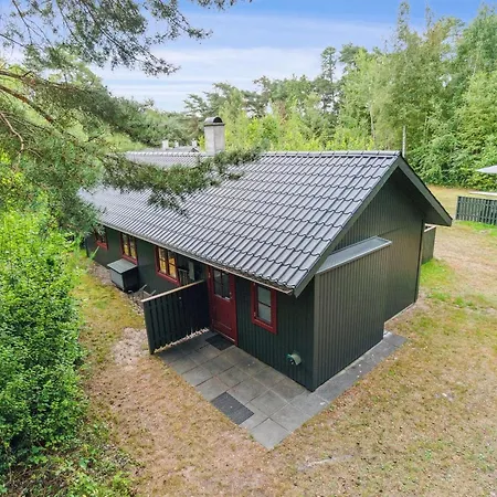 Gail - 200m From The Sea By Interhome Casa de Férias Neksø