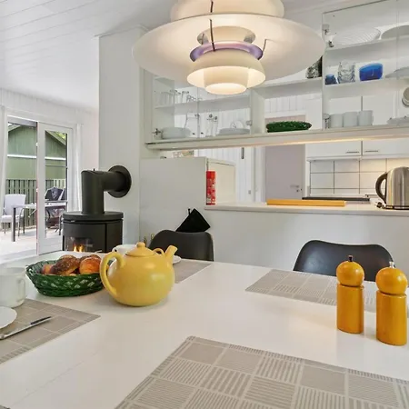 Gail - 200m From The Sea By Interhome *